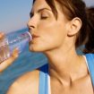 378457 mulher bebendo agua 105x105 - Mantenha O Organismo Hidratado no Inverno