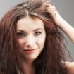 cabelo ressecado 105x105 - Como combater a oleosidade dos cabelos
