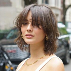 7 estilos de corte repicado com franja e 20 fotos inspiradoras