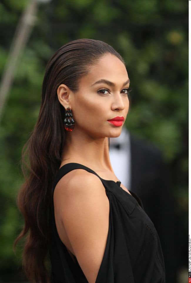 Penteado com cabelo molhado: 20 estilos, truques para um look perfeito